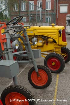 tractwep_0324
